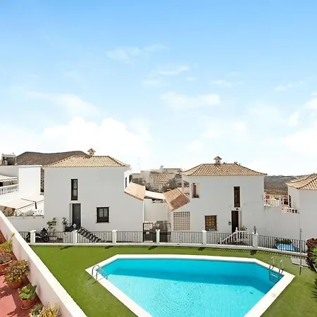 Casa Sarita - Well Maintained House In With Pool