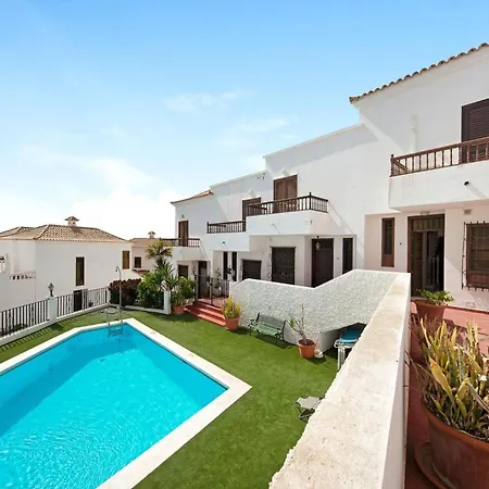 Casa Sarita - Well Maintained House In With Pool Σαλέ Chayofa